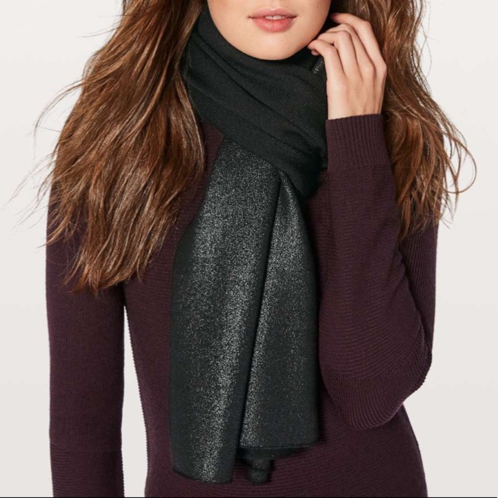 Lululemon All That Shimmers Scarf*Foil NWT Black
